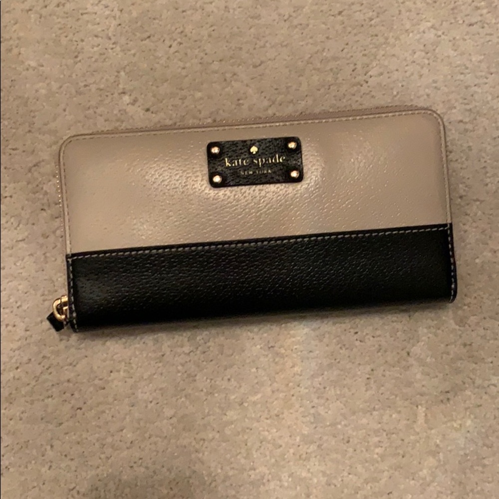 Large Kate Spade Wallet